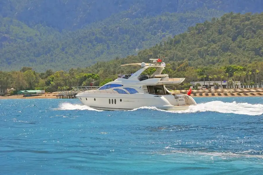 Kemer Yacht Rental 22m Princess 67